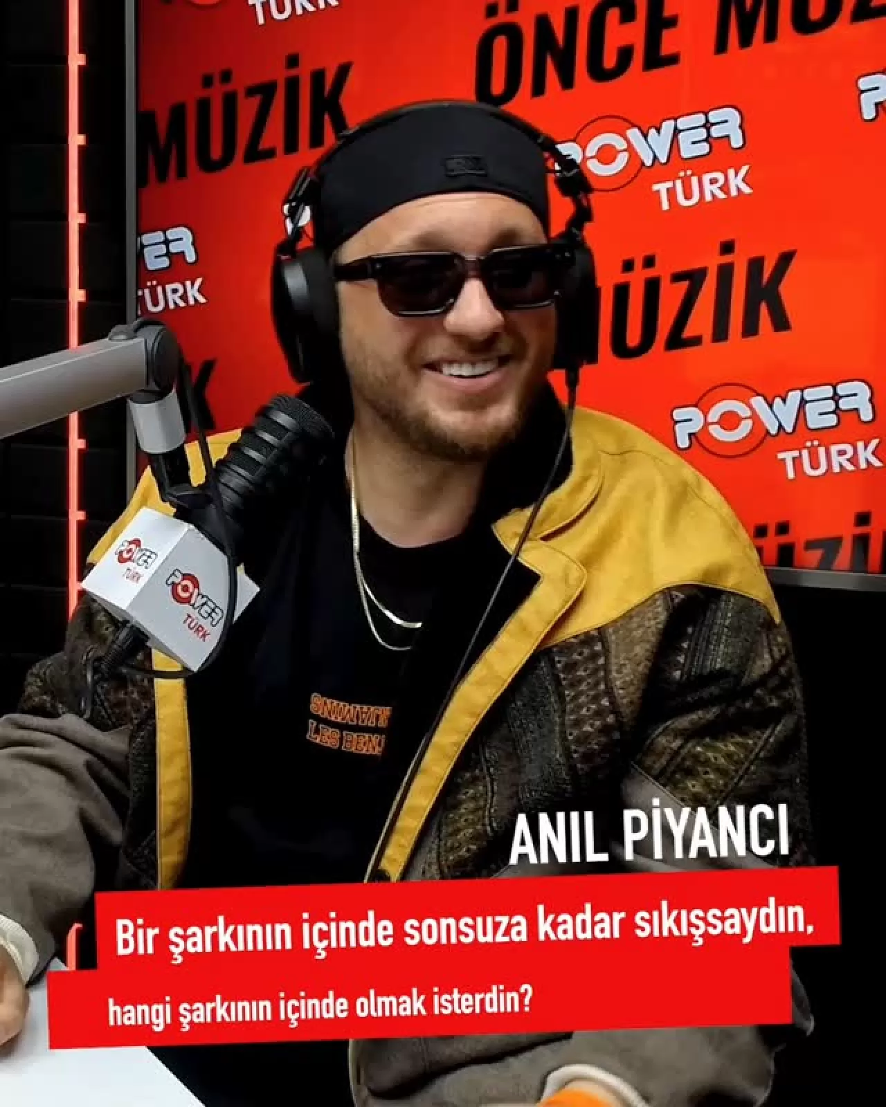 Anıl Piyancı Hangi Şarkının İçinde Sıkışıp Kalmak İstedi?