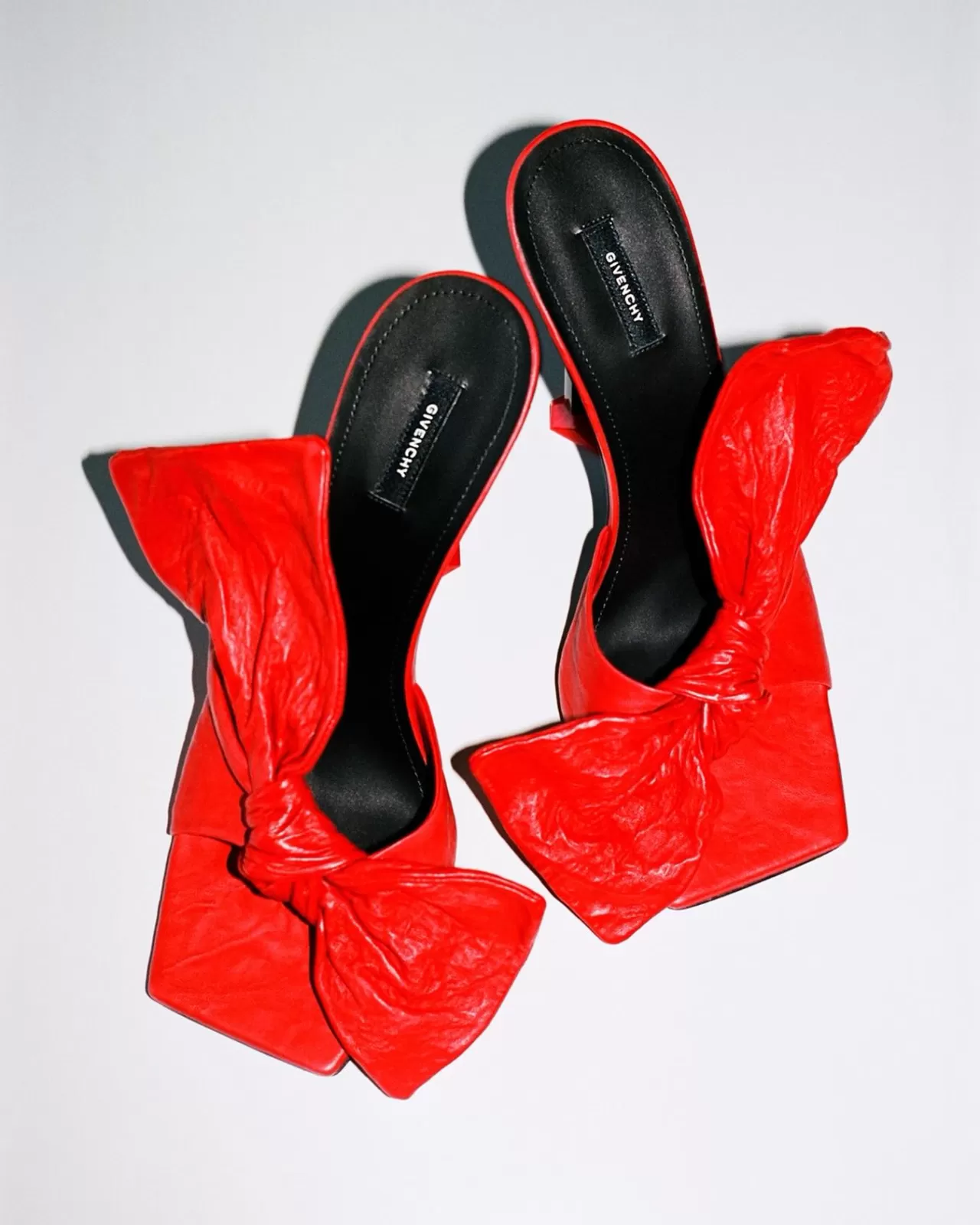 Givenchy The Boudoir Bow Mules ve Sarah Burton İmzası