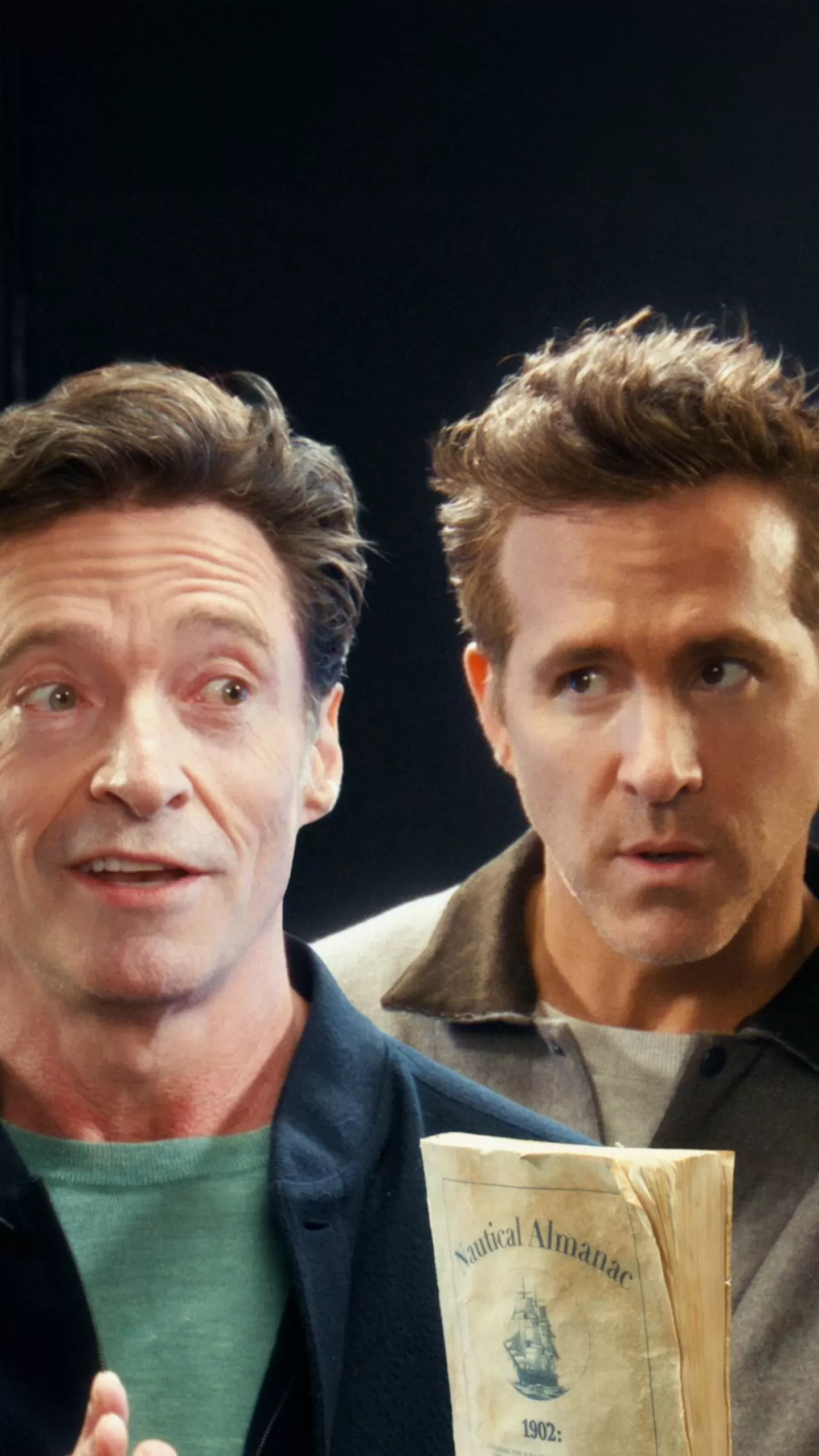 Ryan Reynolds'tan Mizahi Paylaşım: "Güvenli Olsun Diye Tahta Bacağa Vuruyorum"