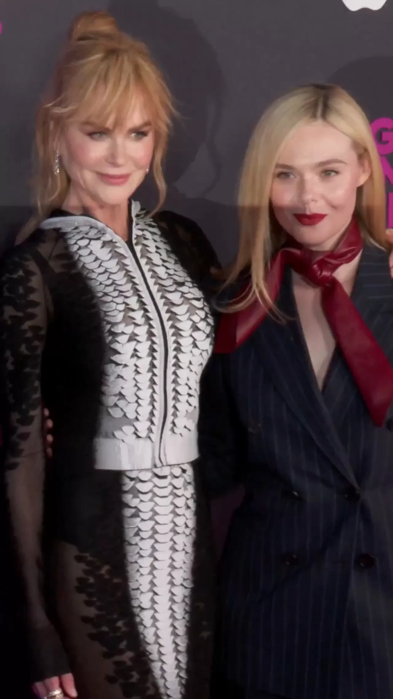 Nicole Kidman ve Elle Fanning New York Prömiyerinde Işıldadı