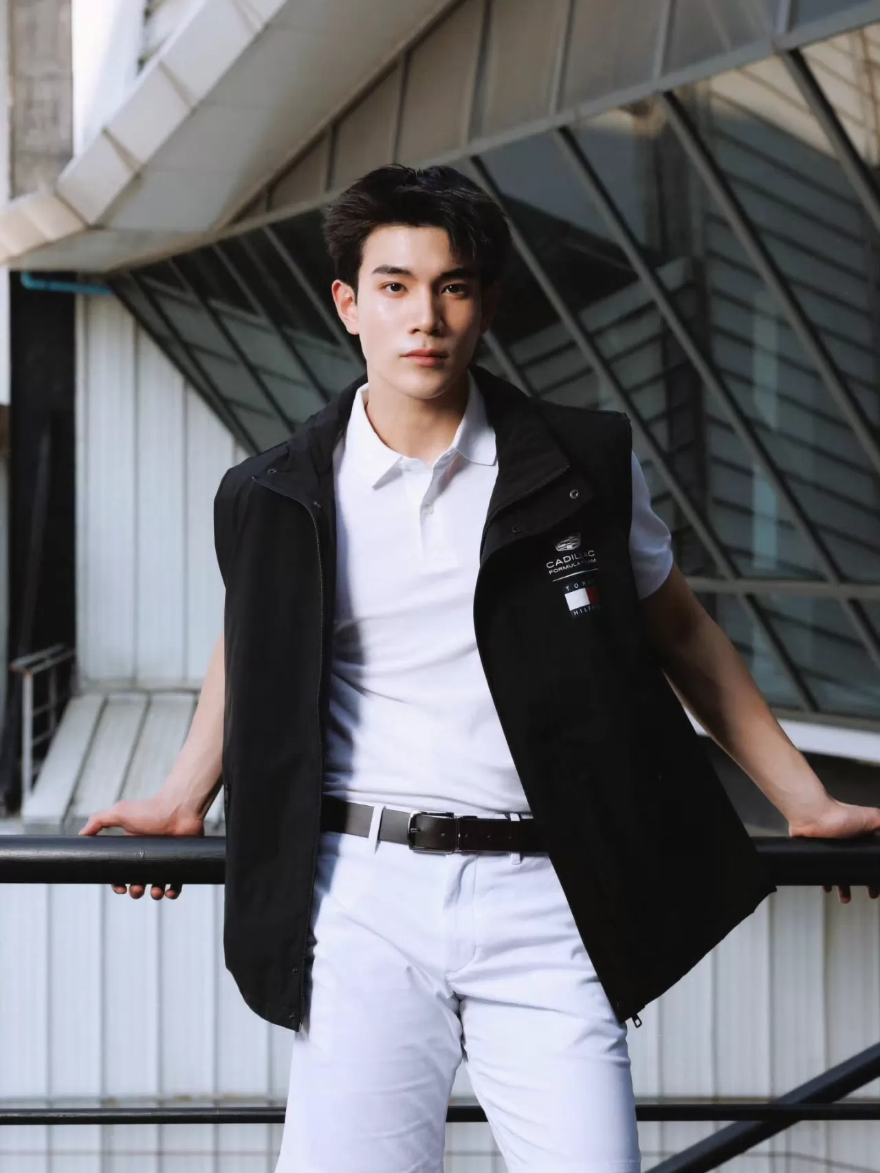 Tommy Hilfiger 'Crafted for the Fast Life' Koleksiyonu ile Bahar 2026'ya Damga Vuruyor