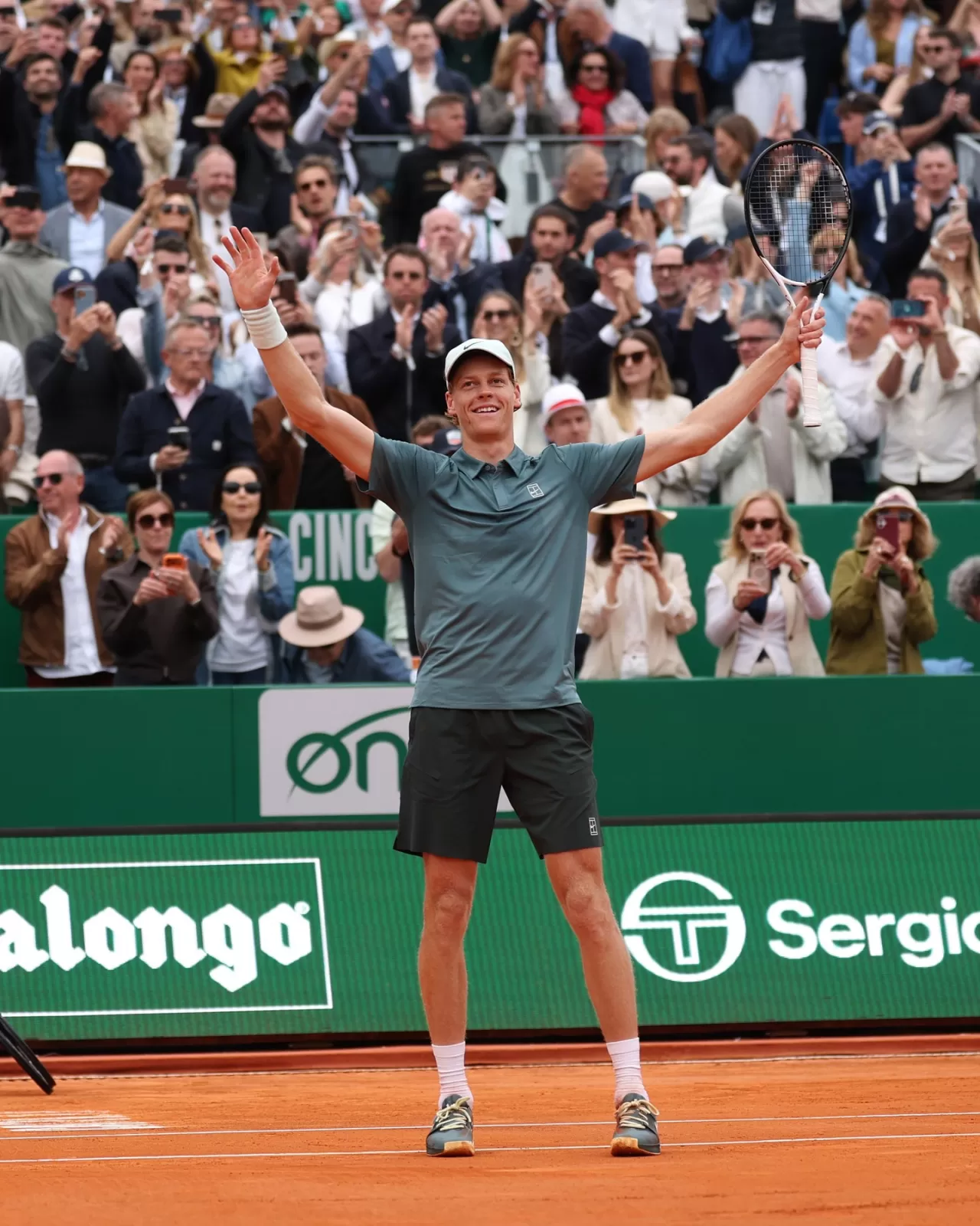 Jannik Sinner Monte Carlo Masters'ı Kazandı ve ATP Birincisi Oldu
