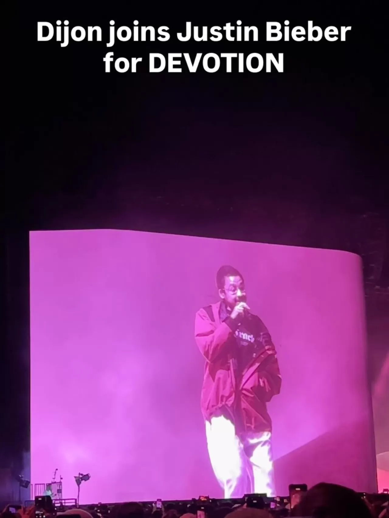 Justin Bieber, Coachella'da Sahnede! Dijon'la Sürpriz 'Devotion' Performansı