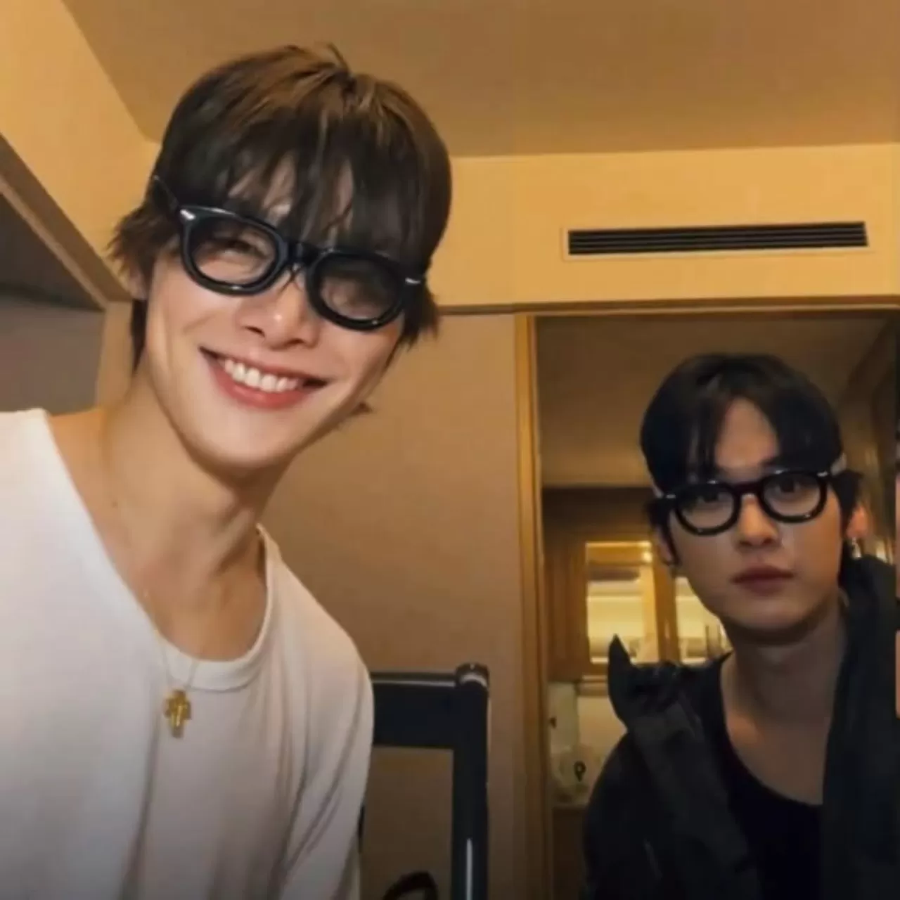 Stray Kids'ten Lee Know ve I.N Spotify'da Rekor Kırdı: 1 Milyon Takipçi