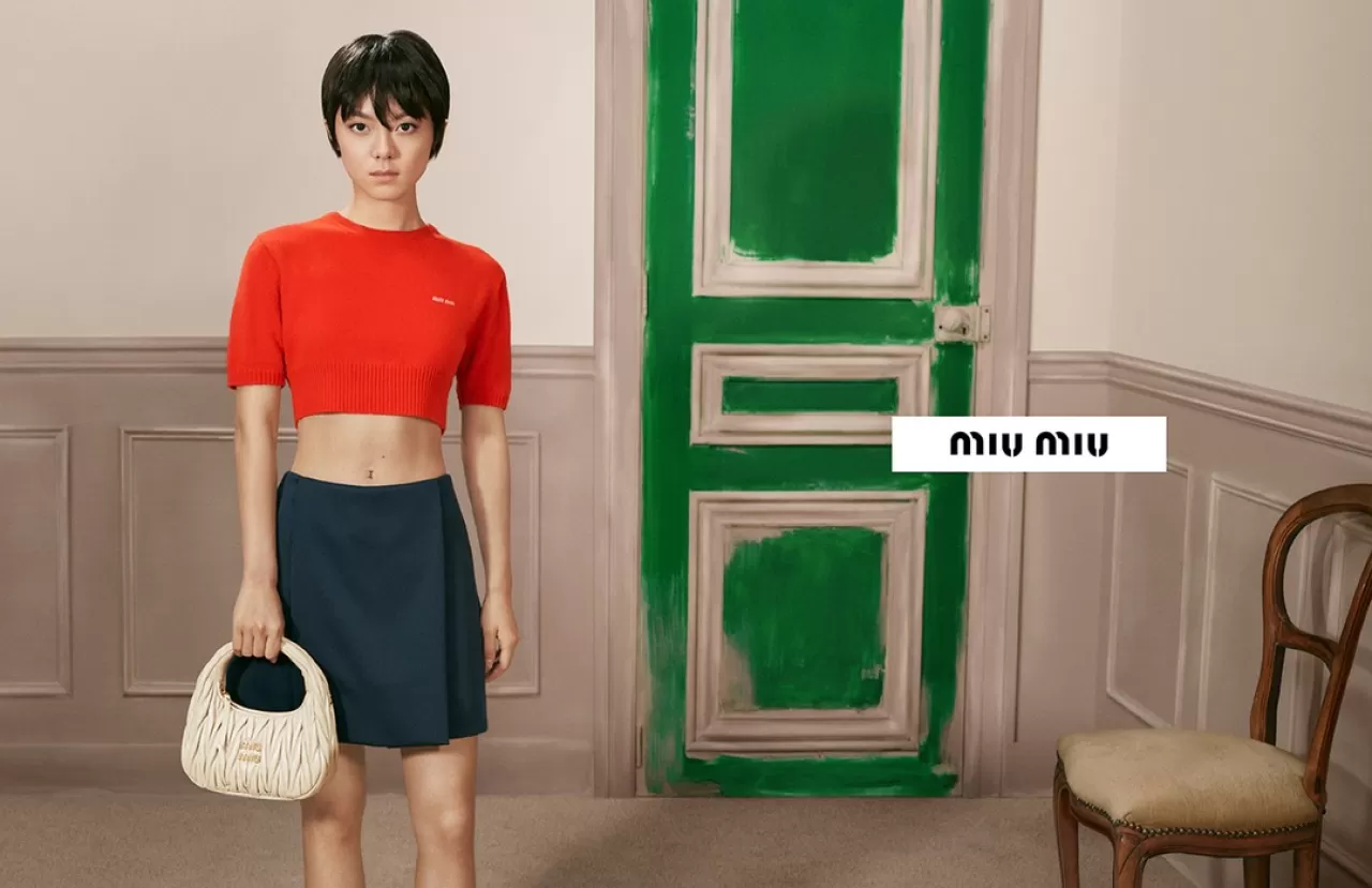 Miu Miu, Zhao Jinmai'yi 2026 Deri Ürünleri Kampanyasının Yüzü Seçti