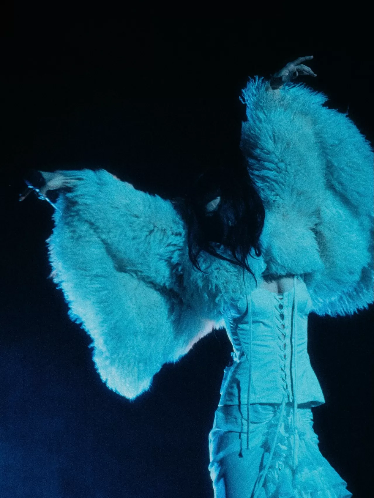 Maria Themaria's McQueen İkonikliği: Coachella'da Moda ve Müziğin Buluşması