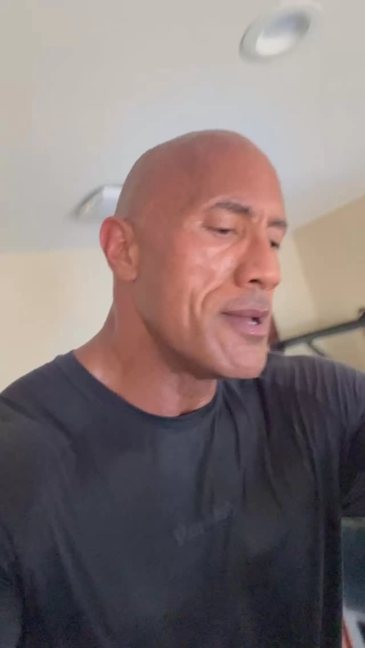 Dwayne Johnson'ın '7 Saniye' Kuralı: Motivasyon Ritüelini Açıkladı
