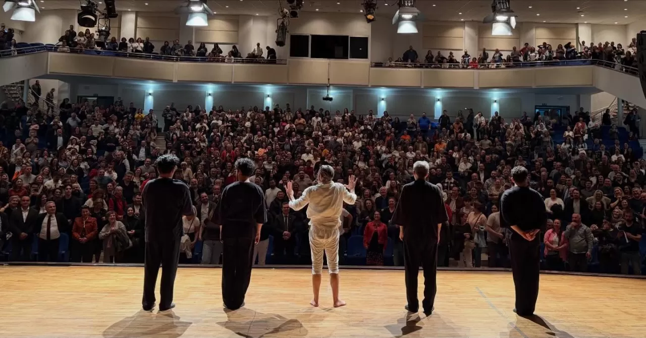 Oyuncu Fırat Tanış Ankara'da Hayranlarıyla Buluşuyor