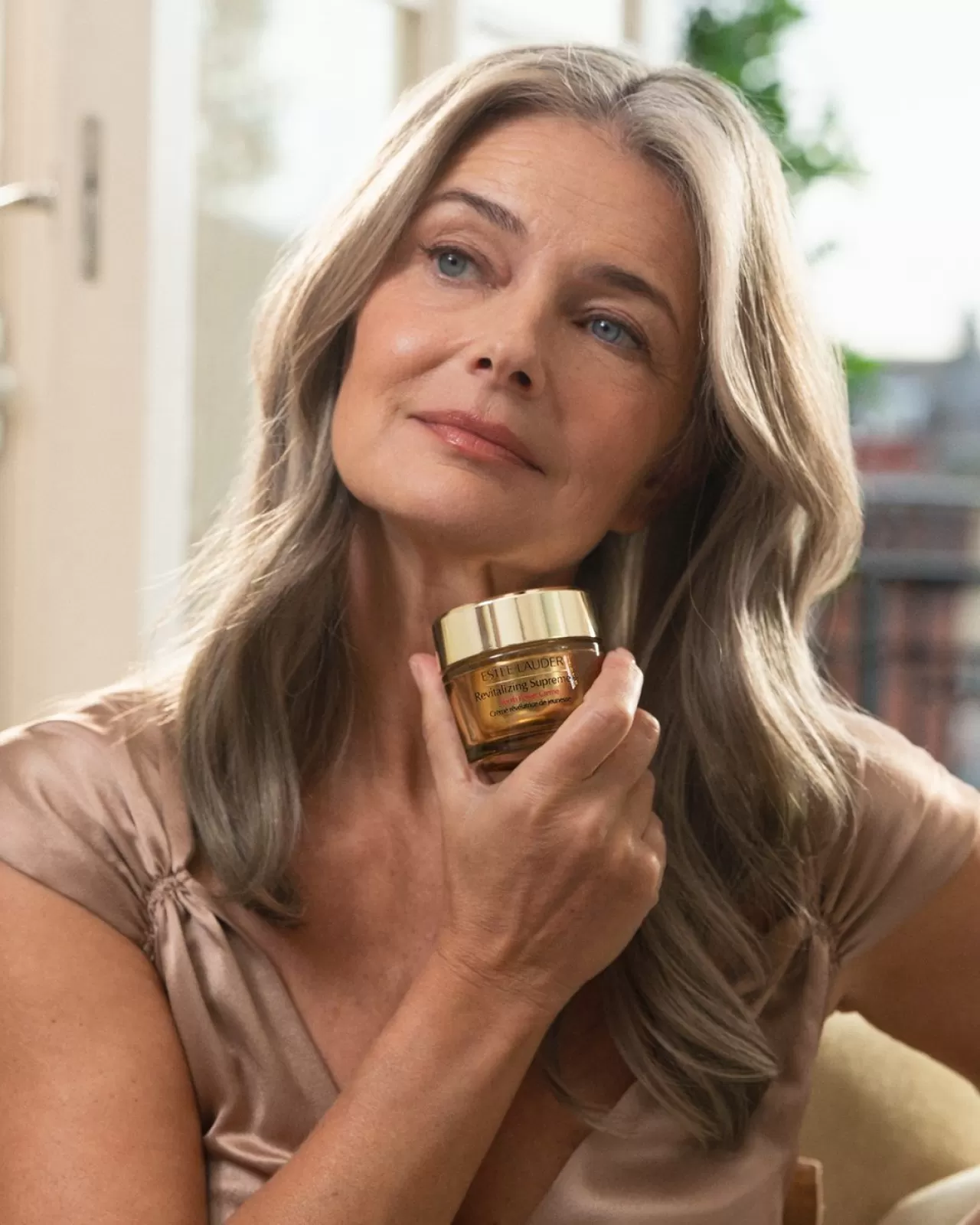 Estée Lauder Revitalizing Supreme: Cilt Bakımında Sıkılık, Güç ve Işıltı Bir Arada