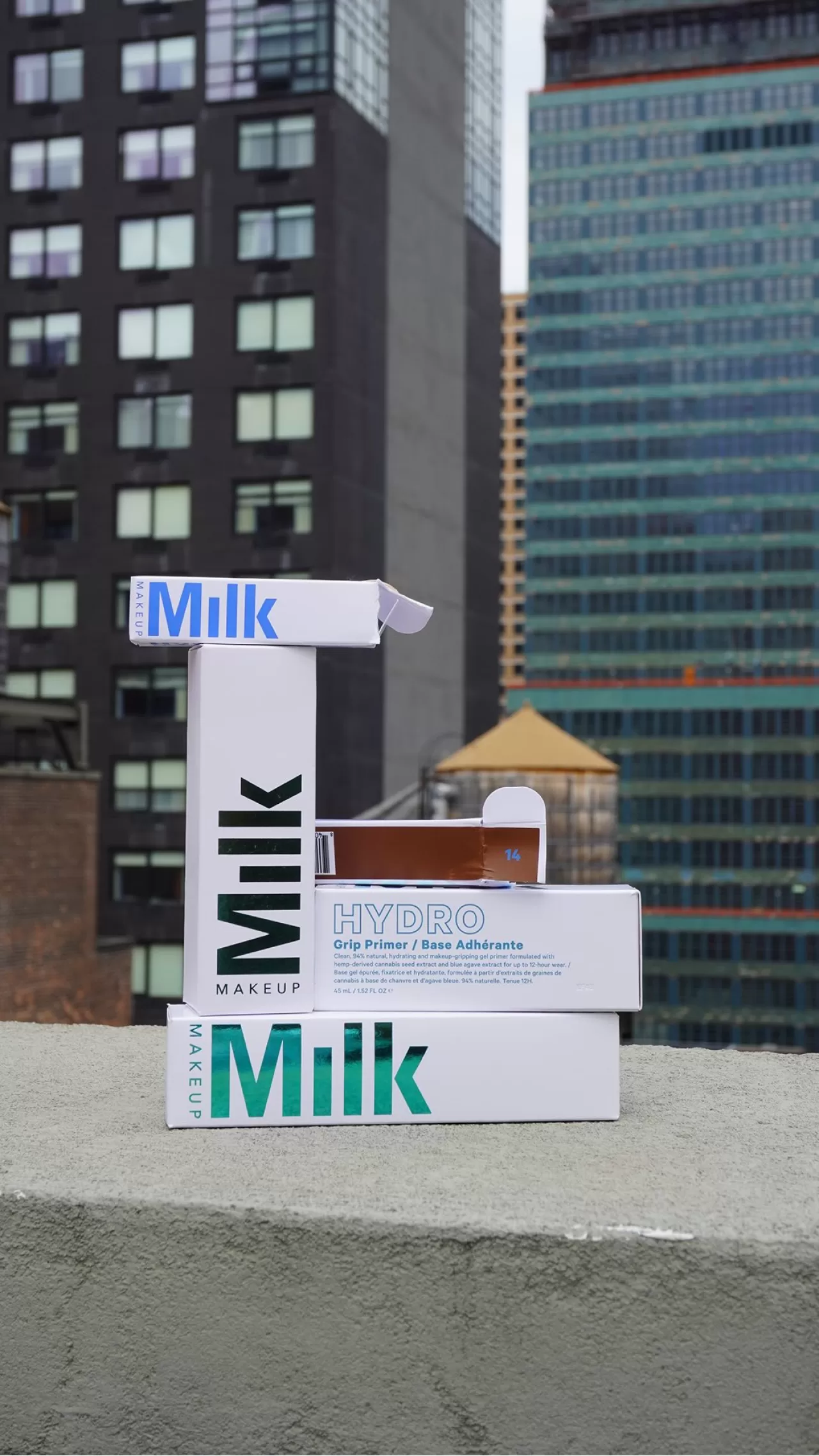 Chelsea Jordan'ın 12 Saatlik Makyaj Sırrı: Hydro Grip Koleksiyonu