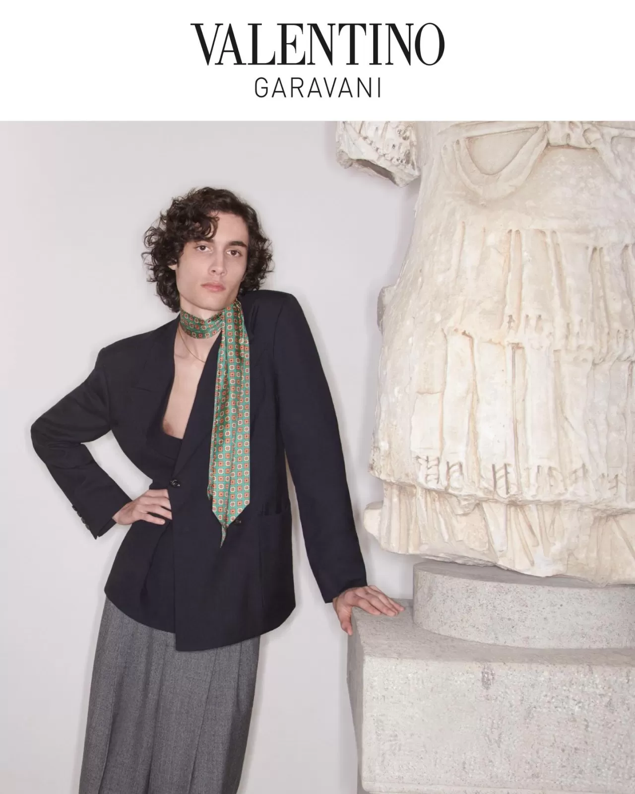 Valentino Pre-Fall 2026: Sombr ile Sanat ve Modanın Buluşması