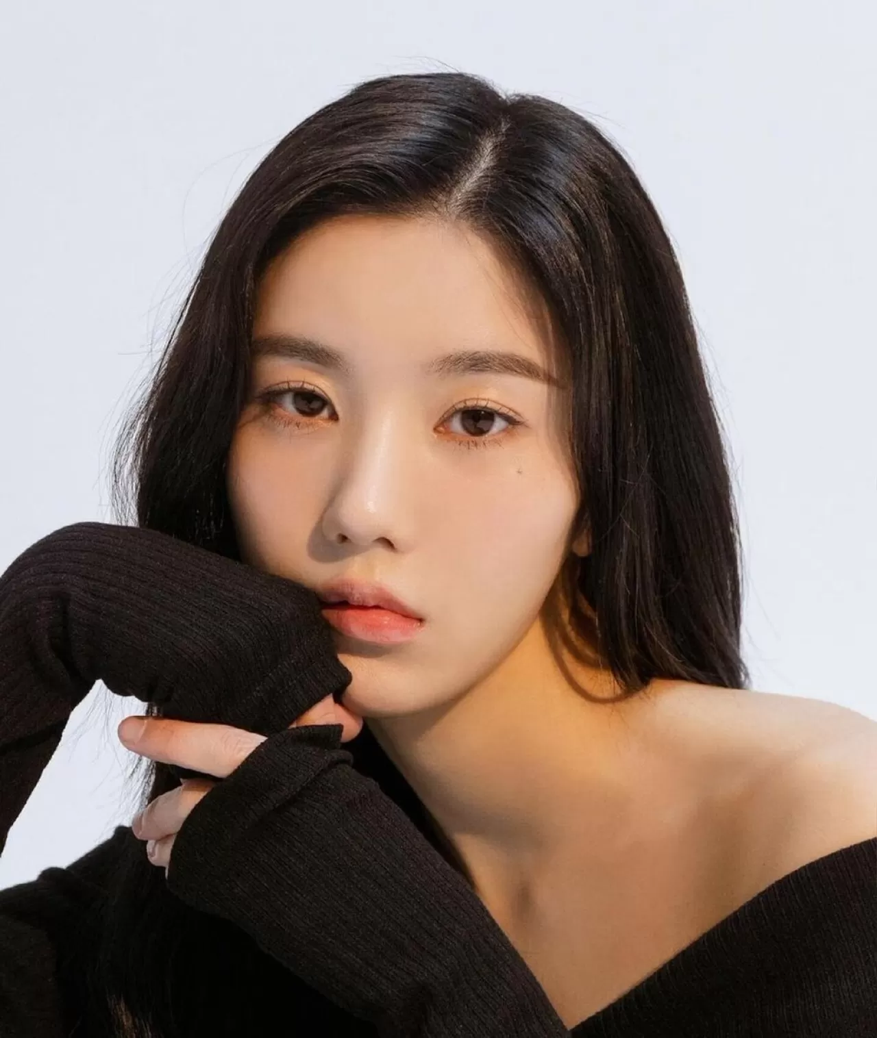 Kwon Eunbi, RBW Entertainment ile Anlaşma İmzaladı