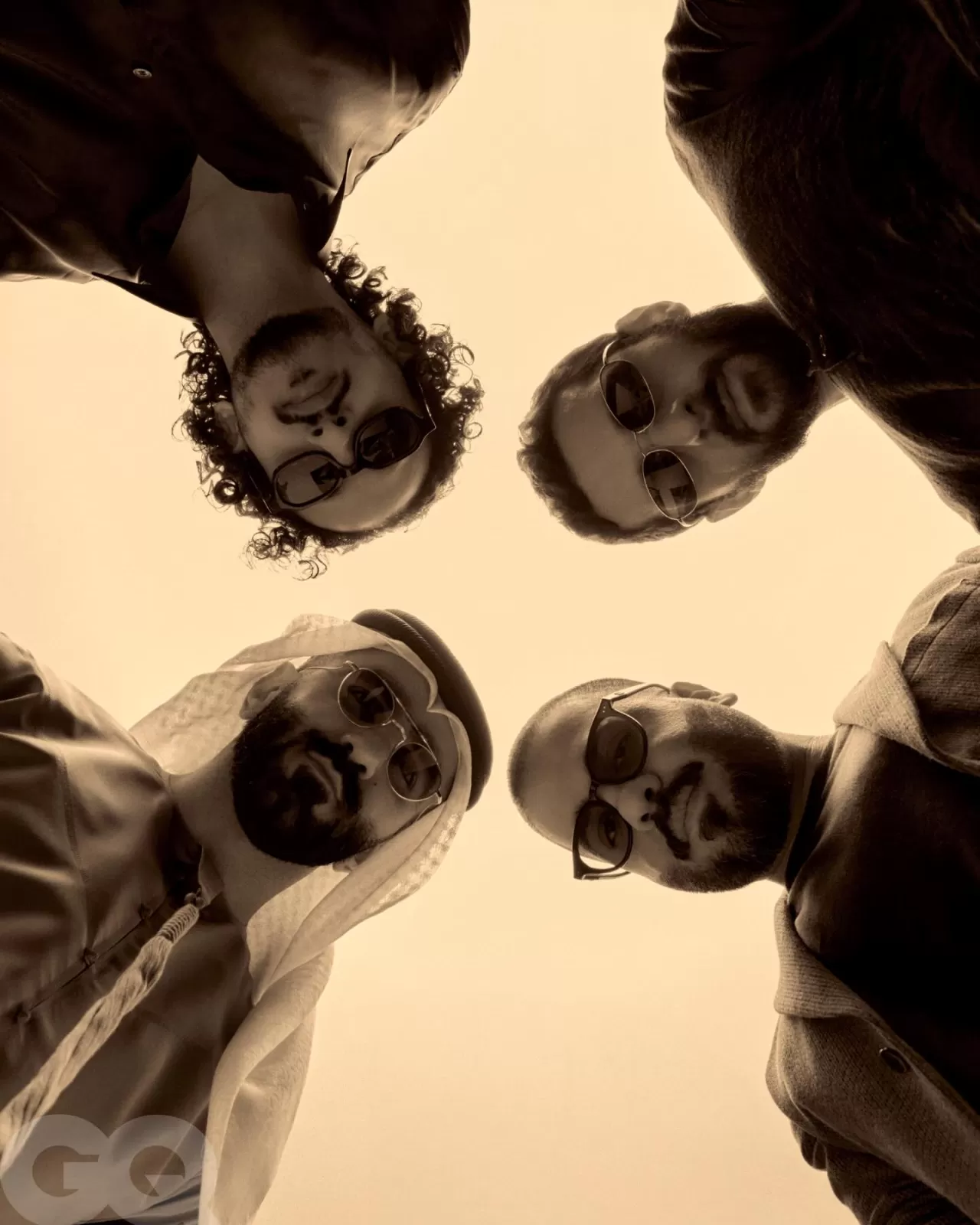 Dijital Kriz Anlarında Telefonun İkili Rolü: Bilgi ve Zihinsel Yük