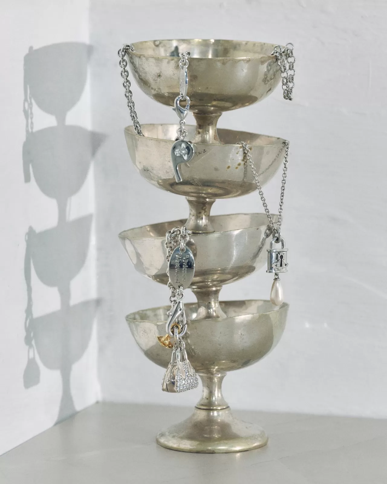 Vivienne Westwood 2026 İlkbahar/Yaz Koleksiyonu: Asimetrik İkonlar