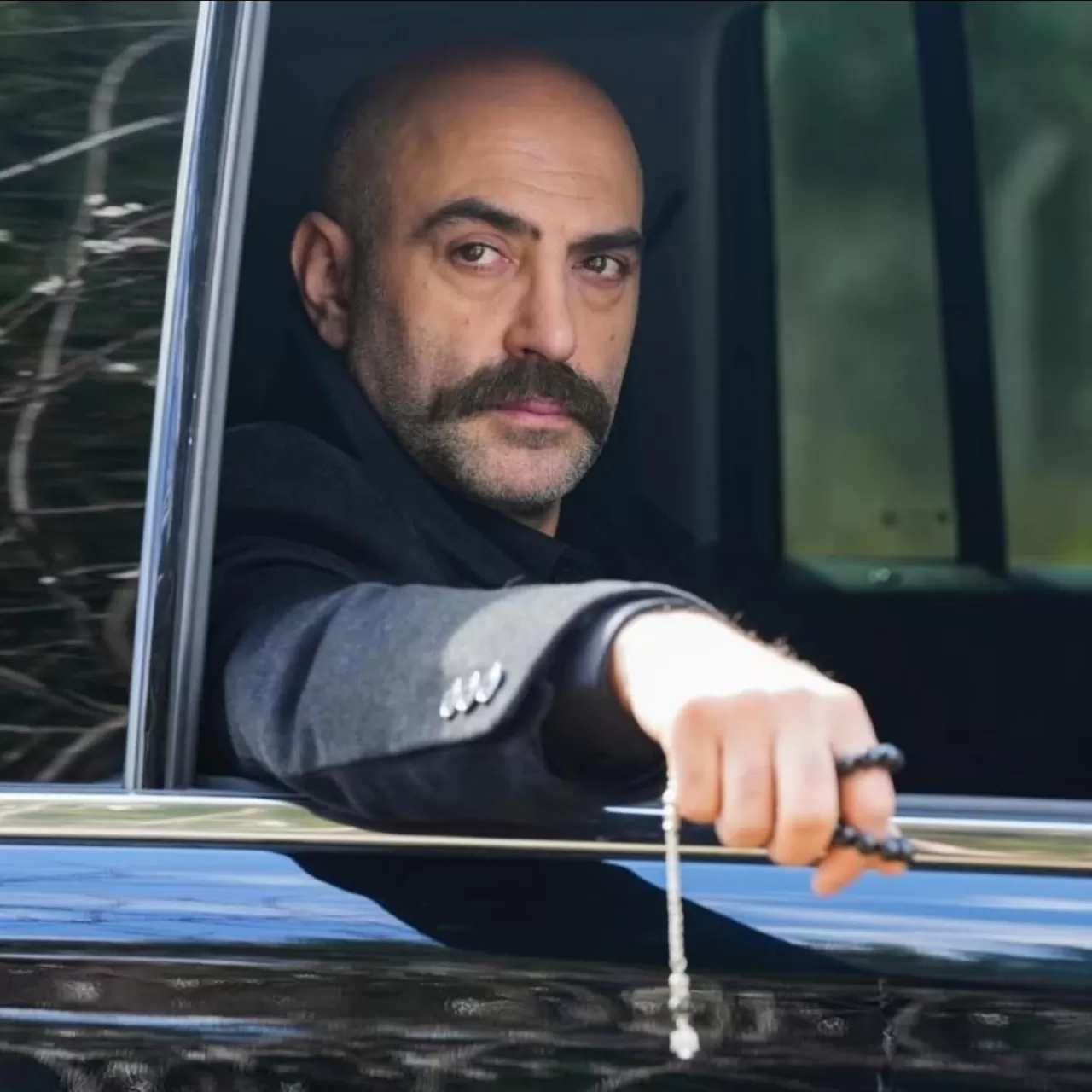 Eşref Rüya'dan Oyuncu Ayrılığı: Erol Babaoğlu Diziden Ayrılıyor