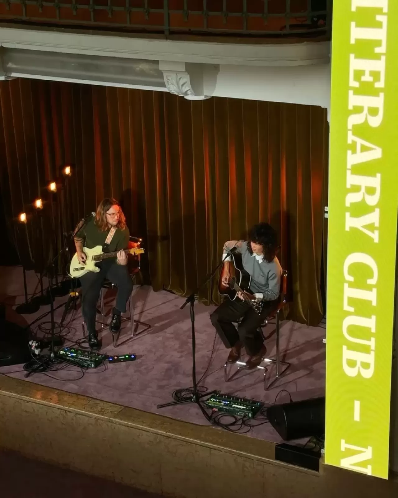 Miu Miu Edebiyat Kulübü: Yarın Milano'da Halka Açık Okuma Etkinliği