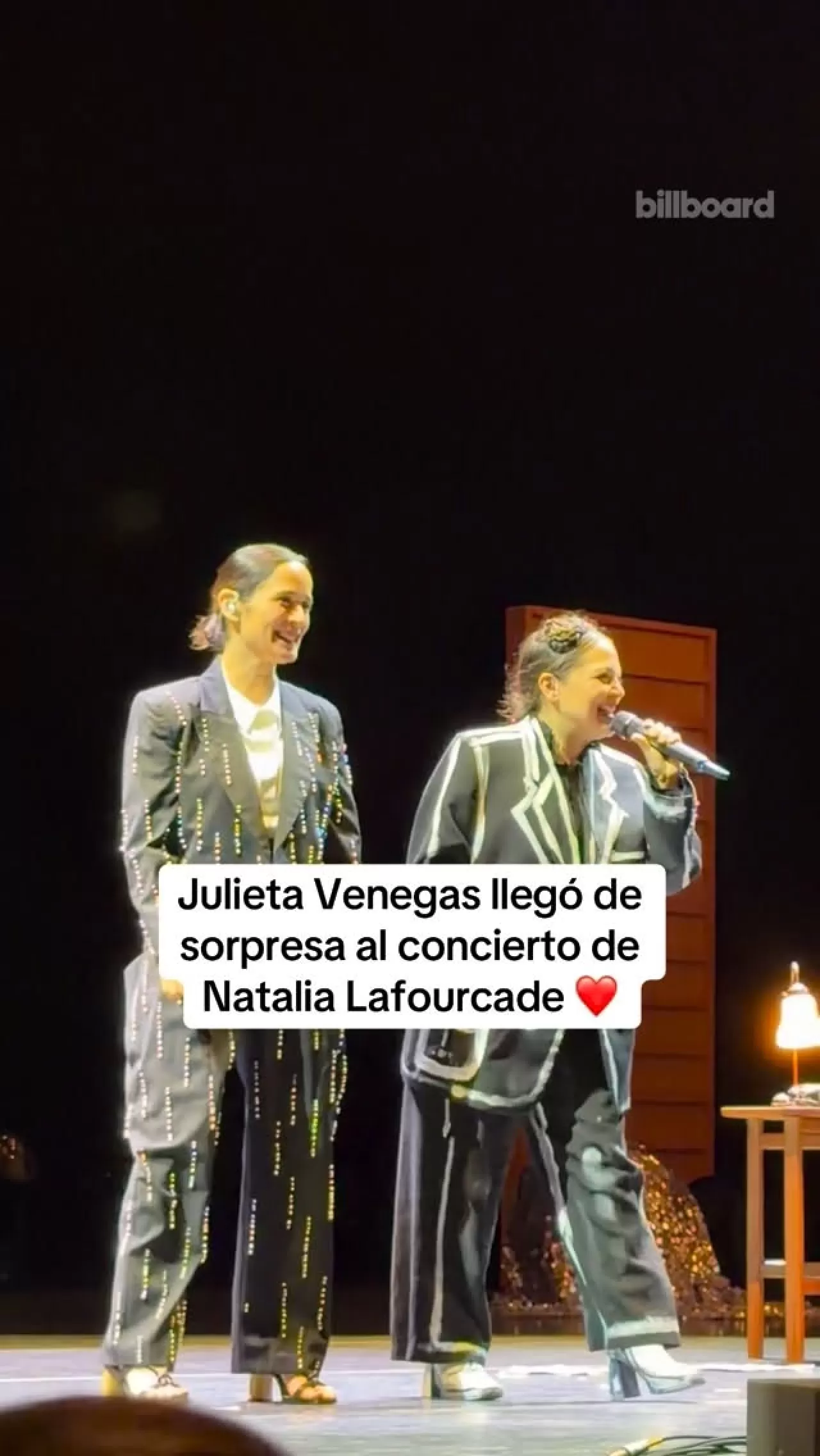 Julieta Venegas Sürprizi: Miami'deki Natalia Lafourcade Konserine Konuk Oldu