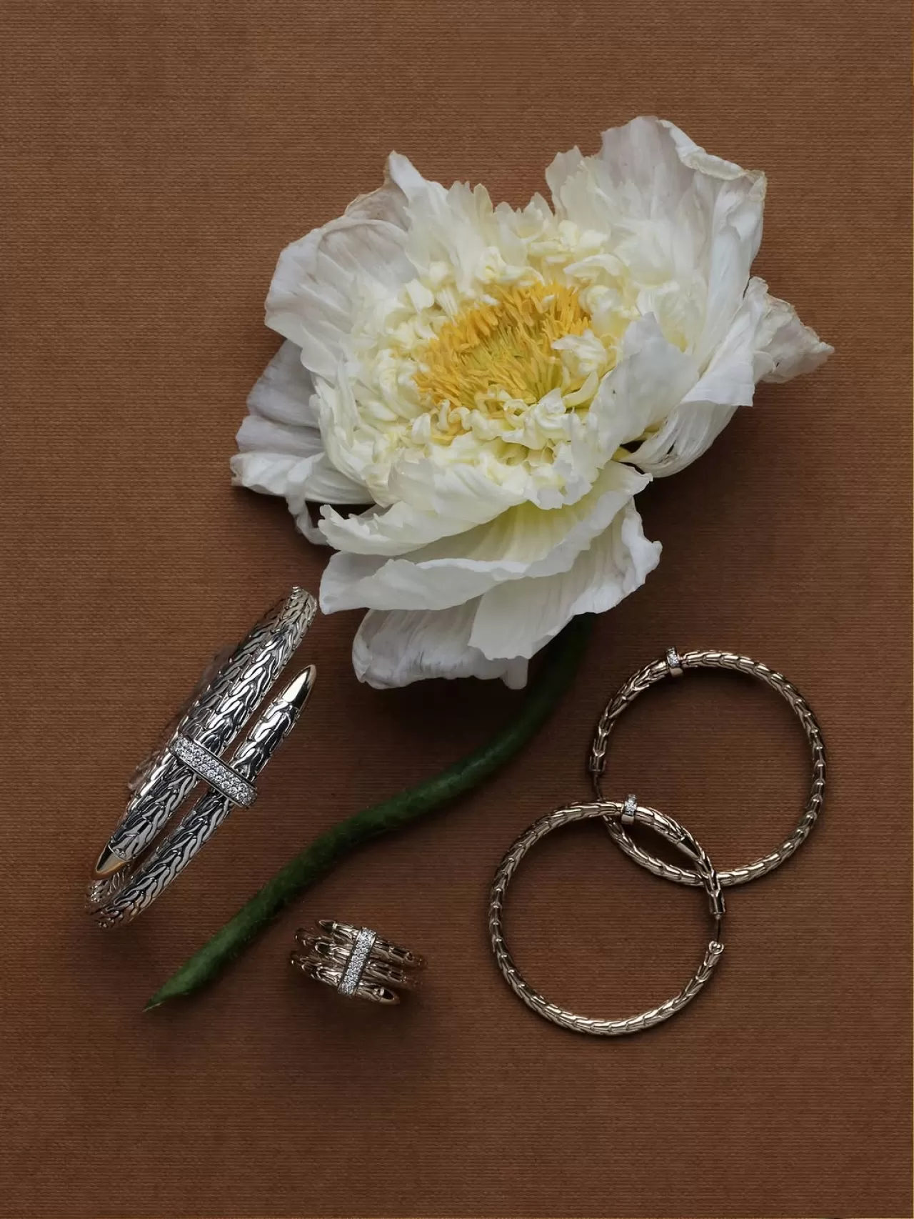 John Hardy'nin Spear Koleksiyonu Anneler Günü Hediyesi Olarak Öne Çıkıyor