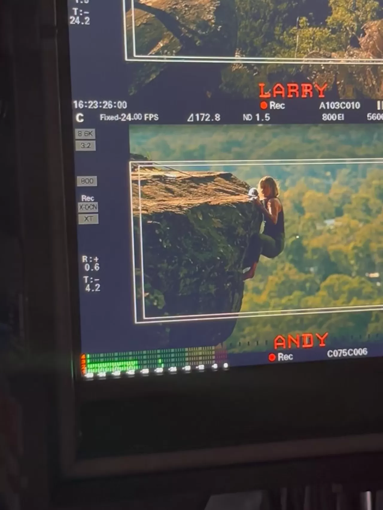 Charlize Theron'un APEX Filmine Teşekkür: Netflix'te 1 Numara