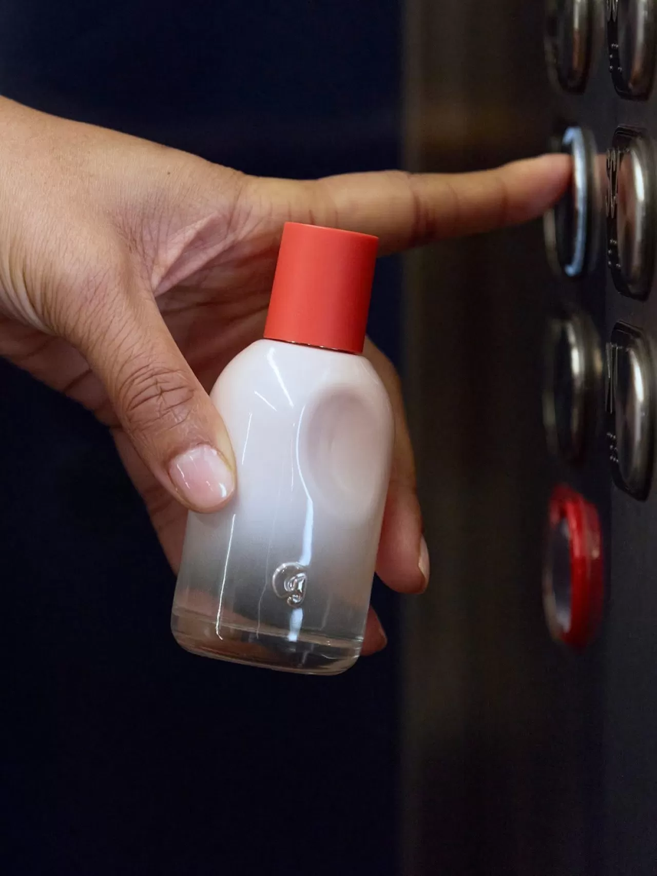 Glossier'ün 'You' Kokusu 2026 Pazarında Nasıl Konumlanıyor?