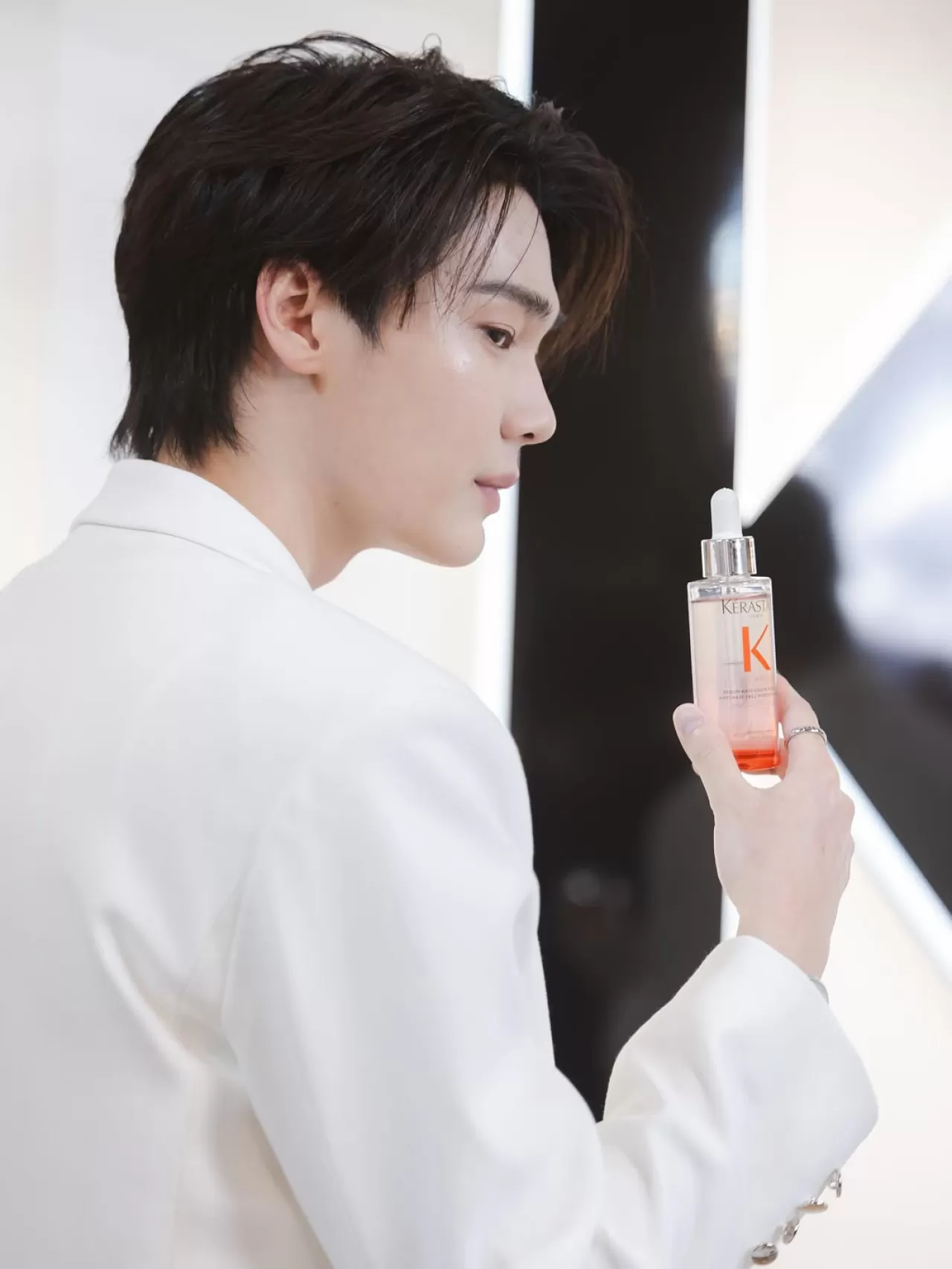 Dew Jirawat'ın Kerastase Paris Lüks Saç Bakım Deneyimi