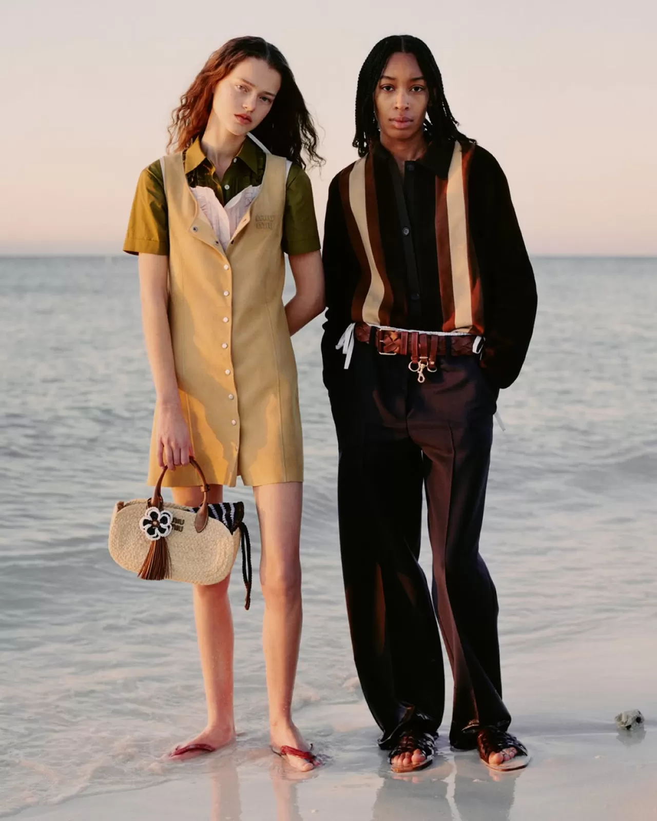 Miu Miu 2026 Yaz Koleksiyonu Kampanyası Işık ve Mavi Tonlarında