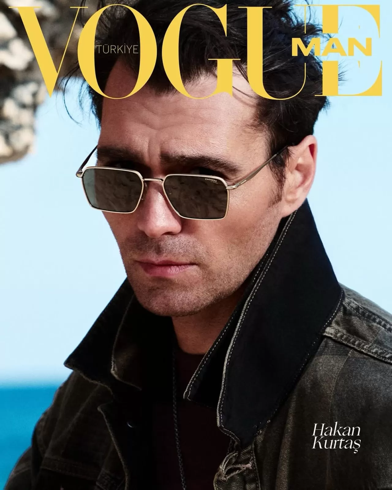 Hakan Kurtaş, VogueMan Mayıs 2026 Kapağında Carrera ile Buluştu