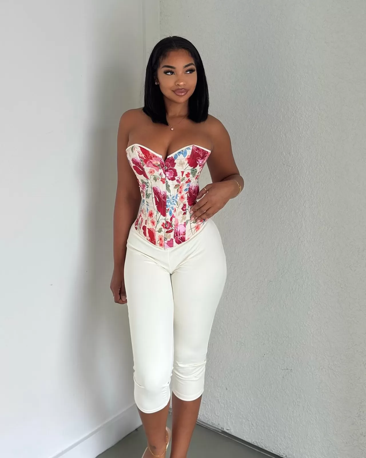 Shein'in Yükselen Trendi: Alexandra_NX'in Korse Önerisi