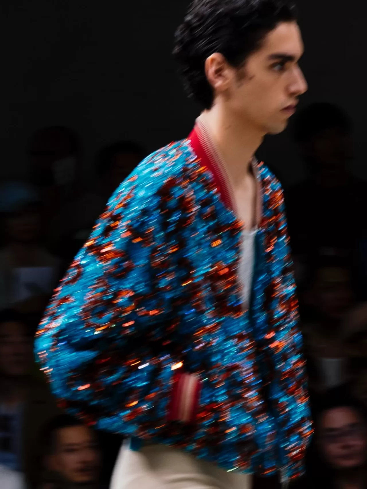 Dries Van Noten SS26 Koleksiyonu: Gündelik Parçalarda Nakış Devrimi