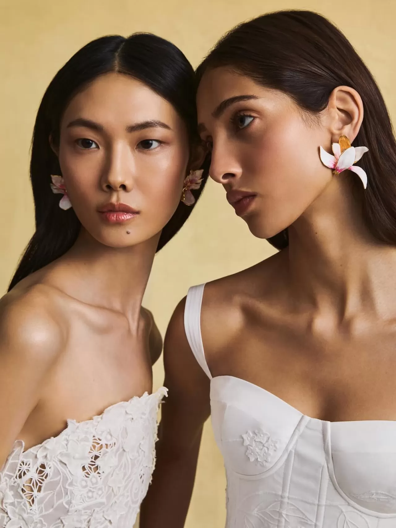 Oscar de la Renta'da Baharın İfadesi: Siklamen Çiçeği Koleksiyonu