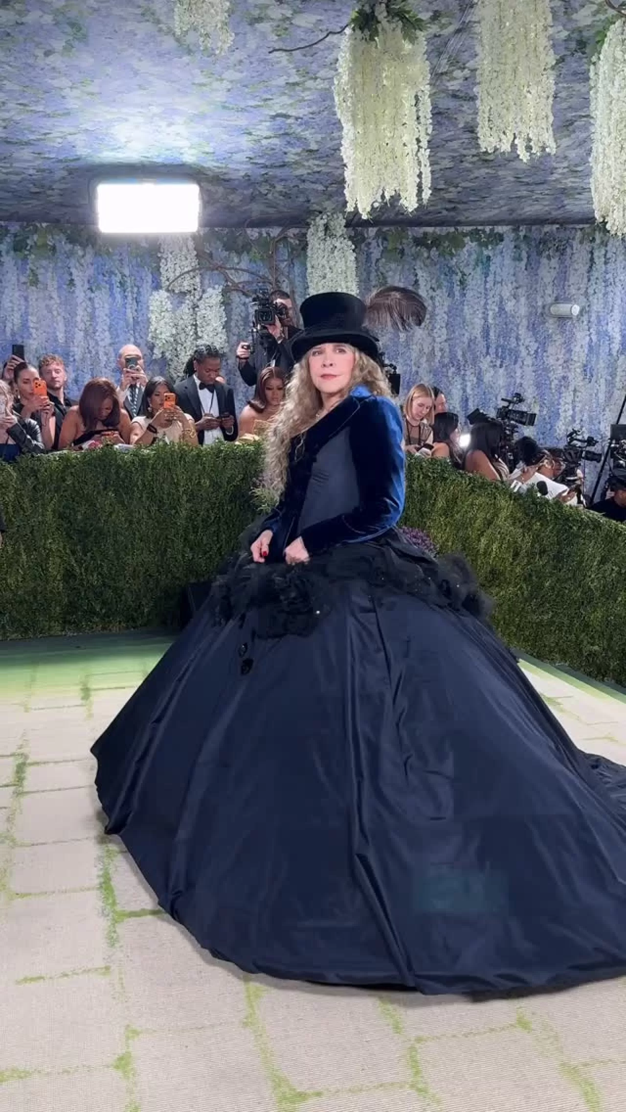 GQ Dergisi'nden Stevie Nicks'e Özel Moda Dosyası