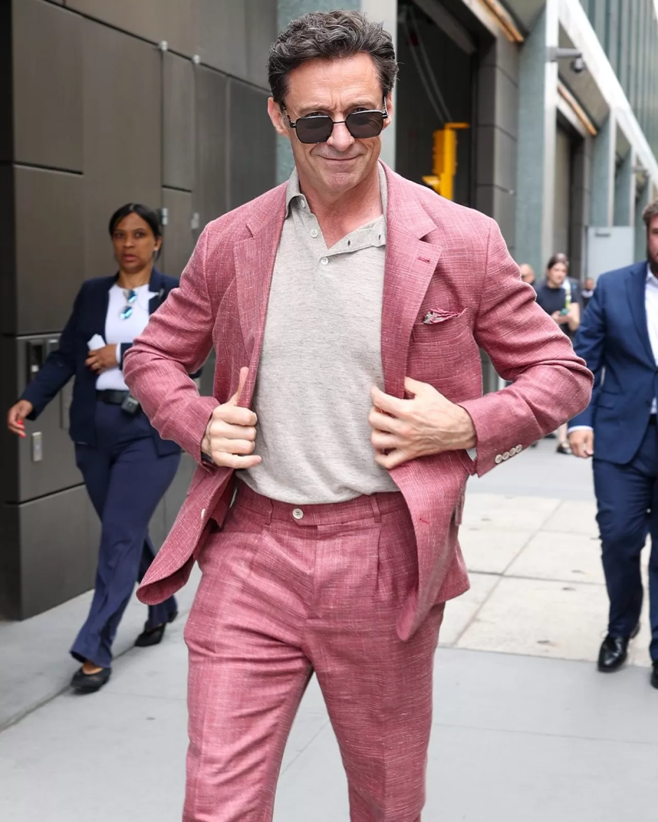 Hugh Jackman'ın Brunello Cucinelli Takımı İlkbahar İçin İlham Oldu