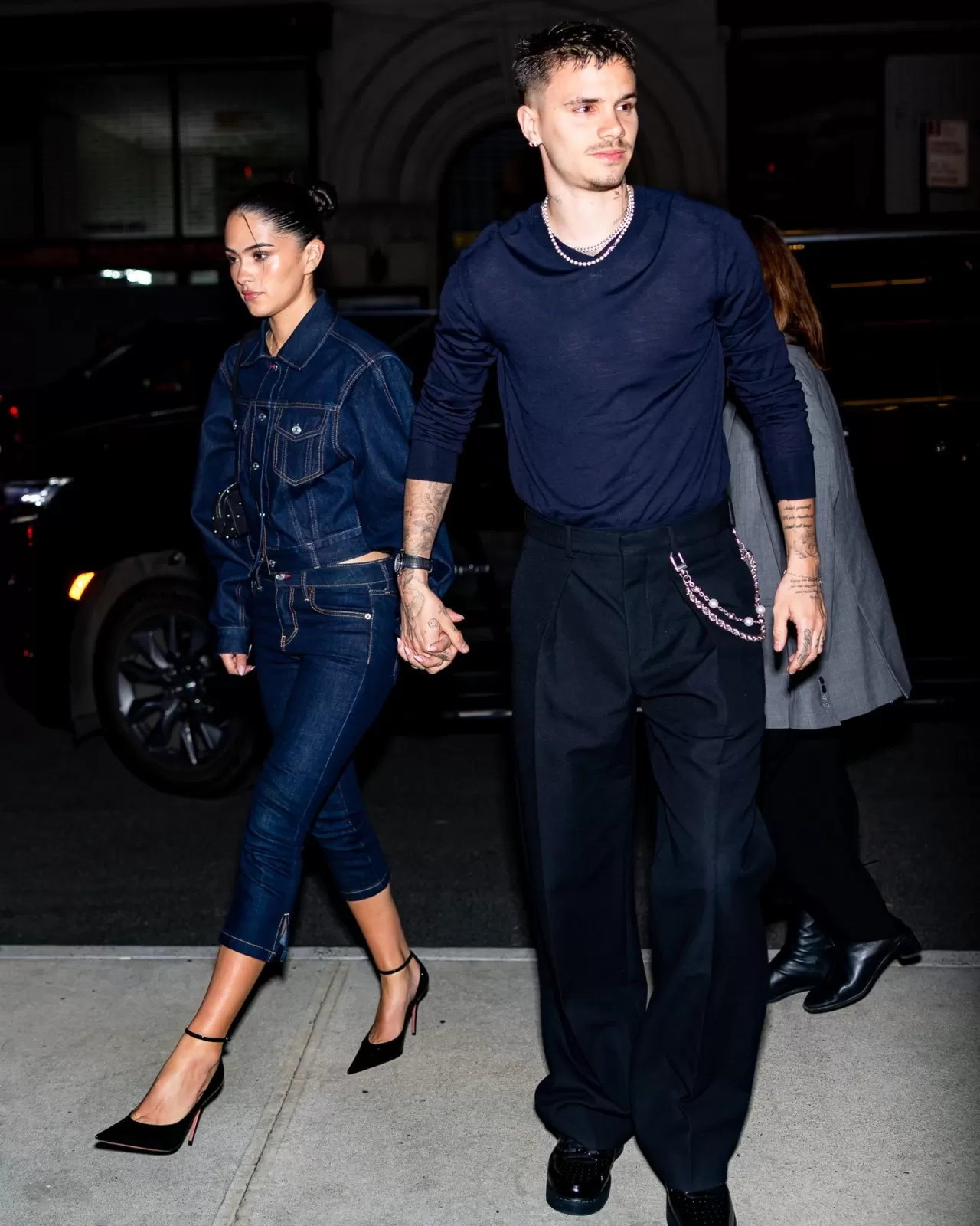 Romeo Beckham Sevgilisiyle New York'ta: İkonik Patek Philippe Saati Dikkat Çekti