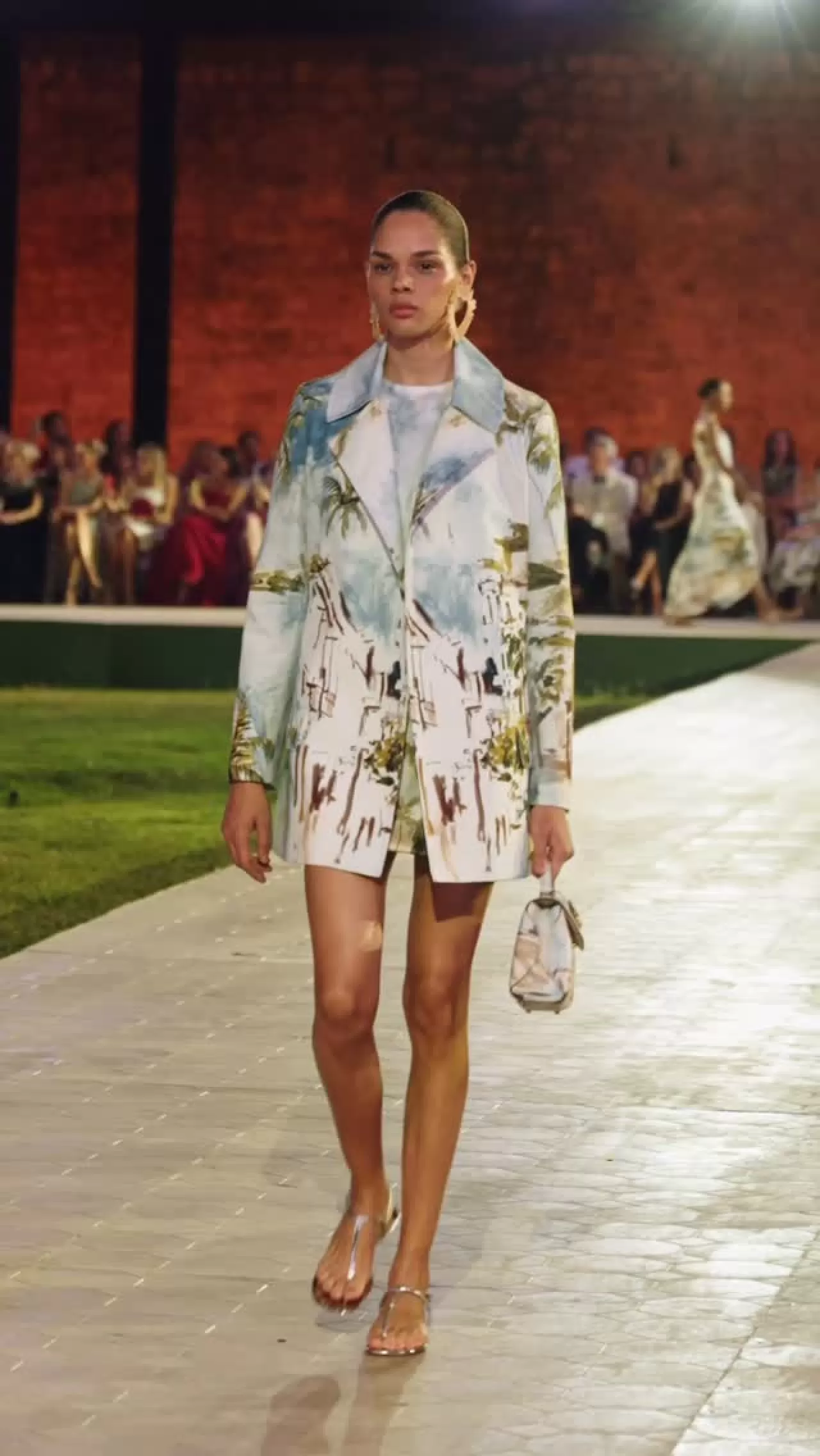 Oscar de la Renta Pre-Fall 2026: 60 Yıllık Miras ve Dominik İzleri