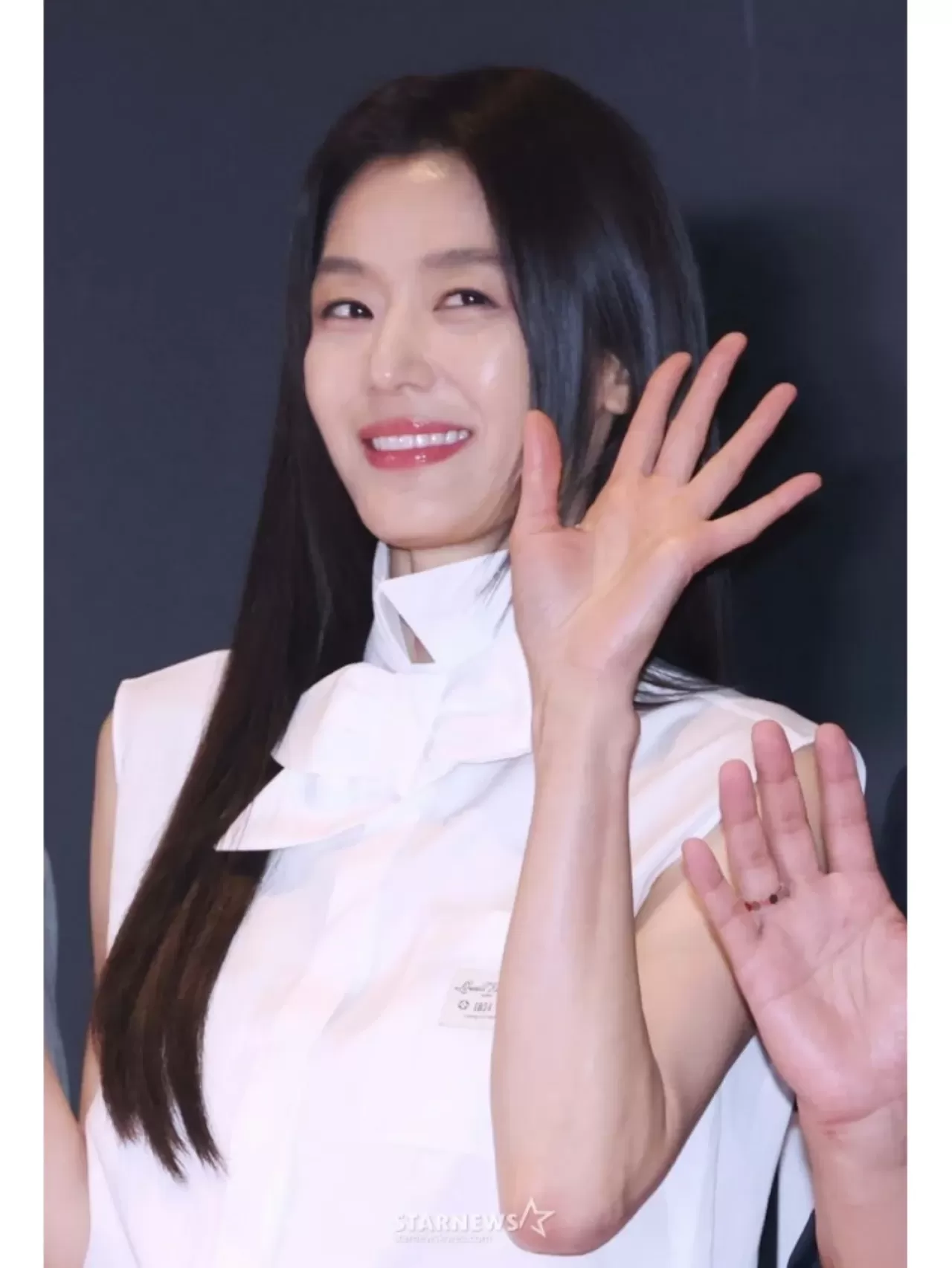 Jun Ji-hyun'un Yeni Film Projesi: 'The Colony' Yarın Sinemalarda