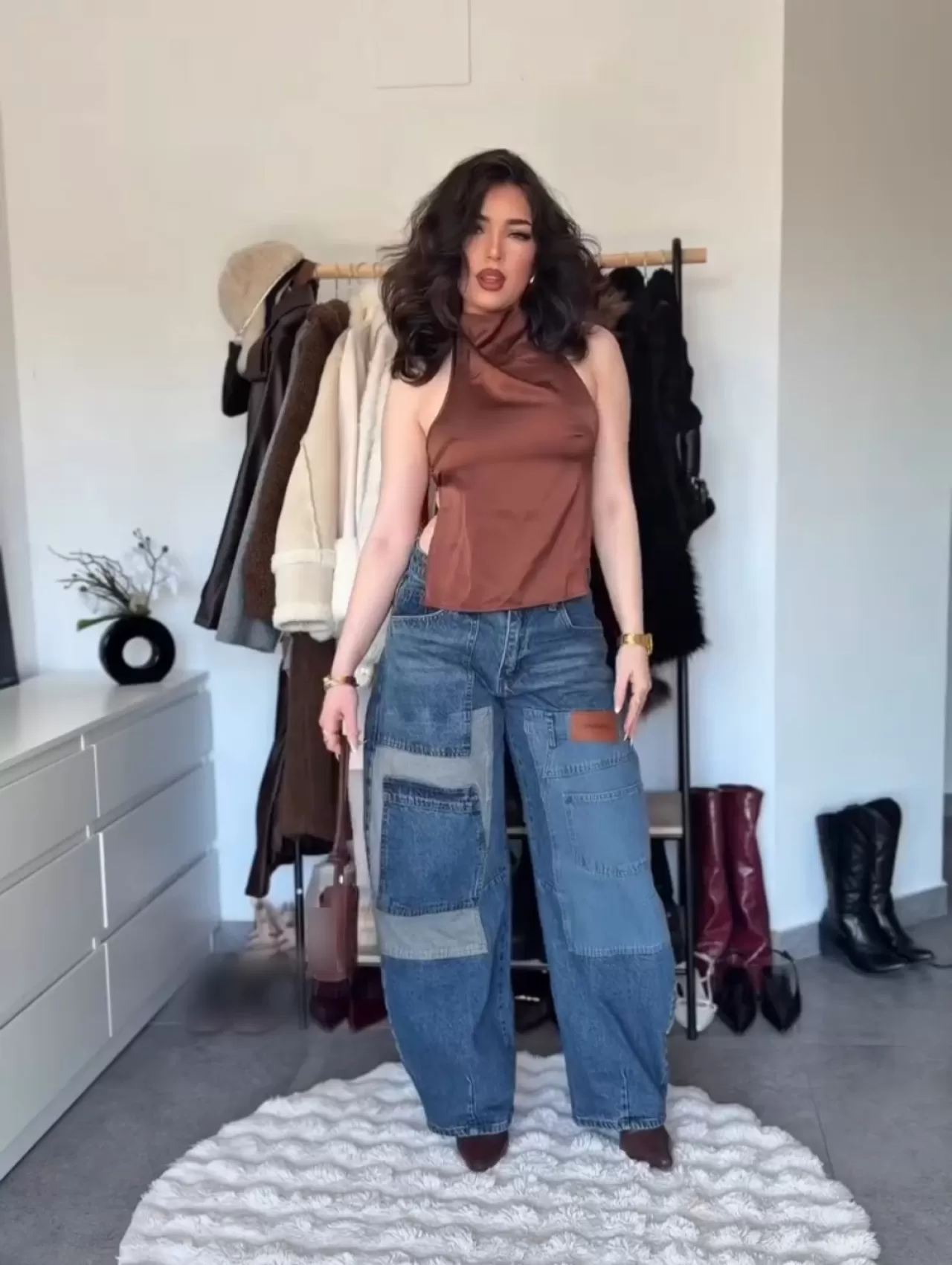 SHEIN'den Denim Trendi: Modern Dokunuşlu Jean Kombinleri