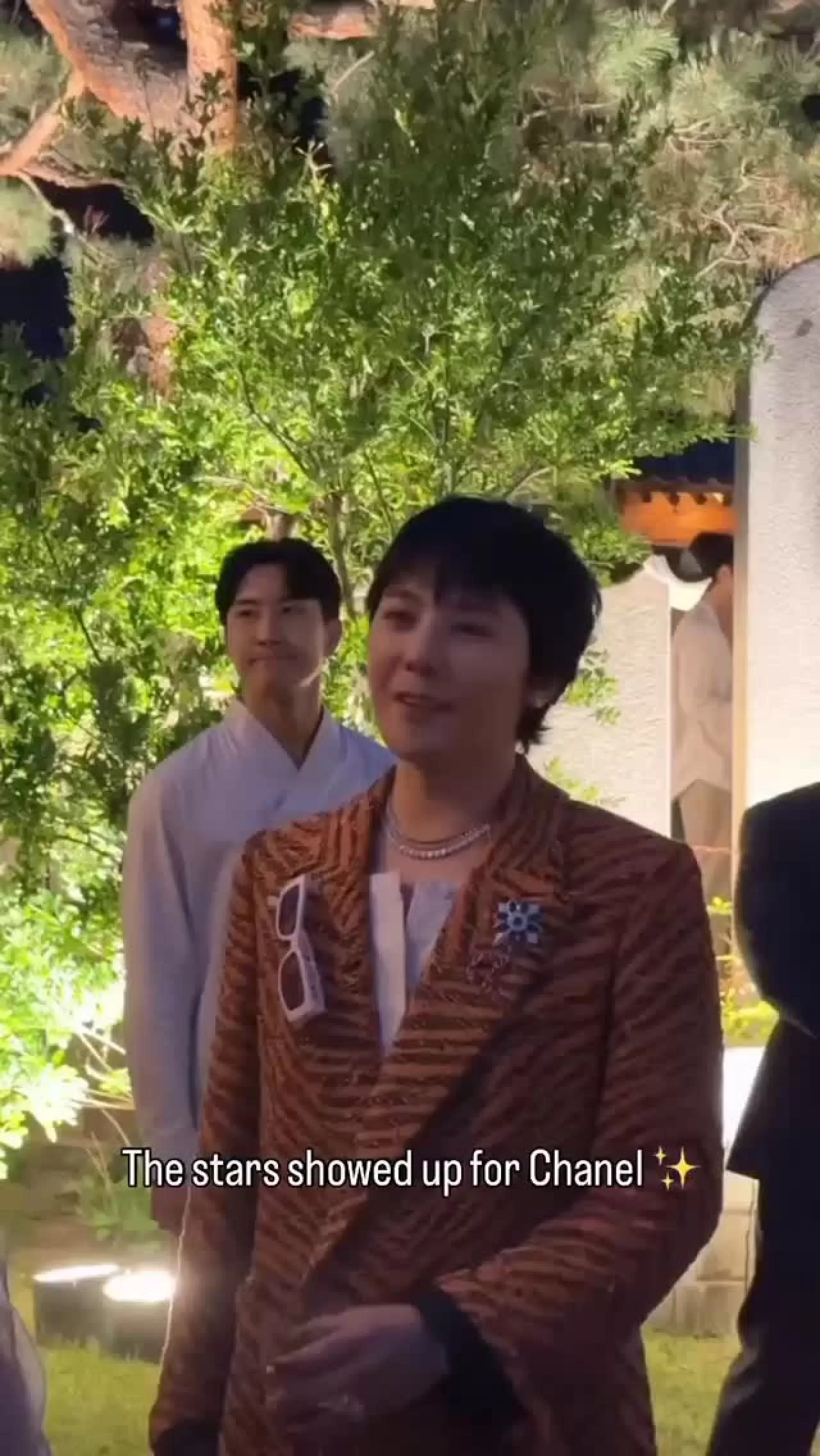 G-Dragon Chanel Metiers d'Art Show Yemeğinde