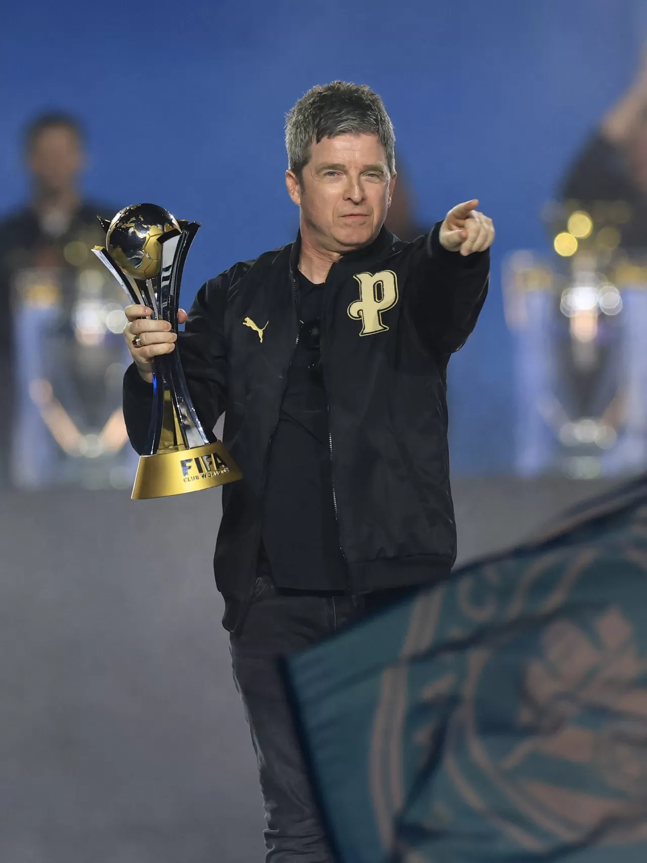 Noel Gallagher, Pep Guardiola'nın Özel Puma Ceketiyle Man City Kutlamasında