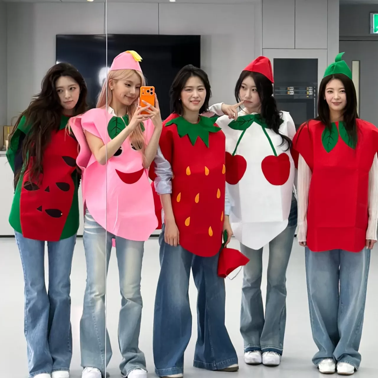 ITZY'nin MOTTO Meyve Versiyonu Dans Pratiği Bugün Saat 18:00'de