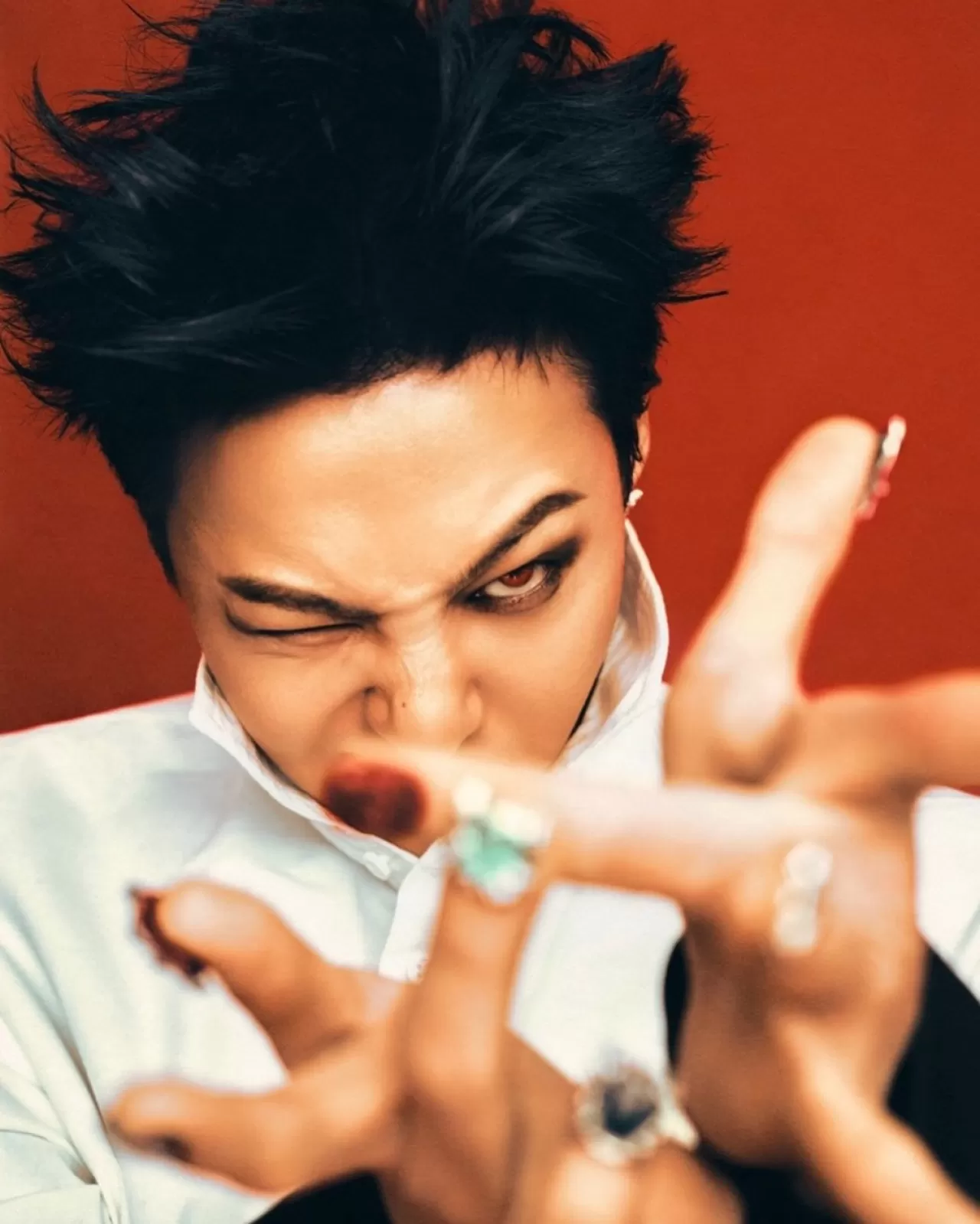 G-Dragon, Nike ve KFA İş Birliği İçin Kameraların Karşısına Geçti