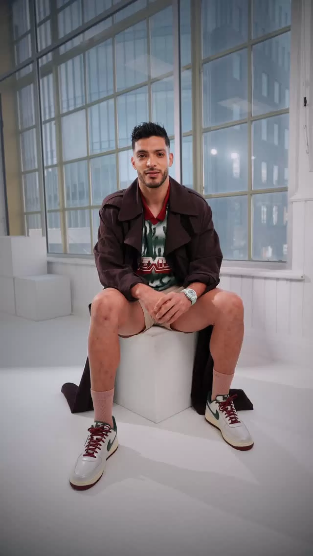 Hugo Sánchez ve Raúl Jiménez GQ'da İlk Kez Aynı Karede: Meksika Futbolunun İki Efsanesi
