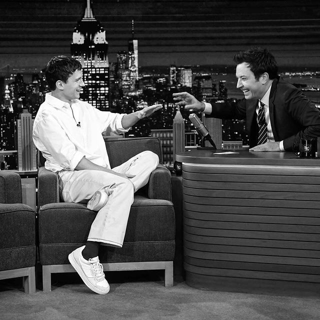 Tom Holland, The Tonight Show'a Teşekkür Etti