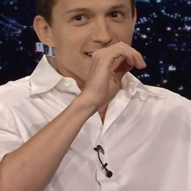 Tom Holland, Örümcek-Adam'ın Dördüncü Filmi İçin Geri Döndüğünü Açıkladı