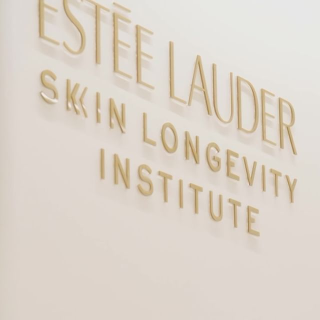 Estèe Lauder Skin Longevity Institute, Londra'daki Harrods Wellness Clinic'te Yenilikçi Bir Etkinlik Düzenledi