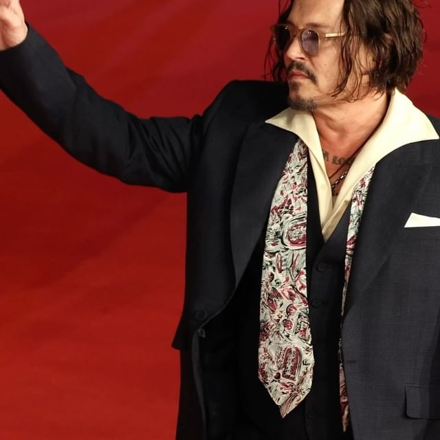 Johnny Depp, Roma Film Festivali'nde Stilini Konuşturdu