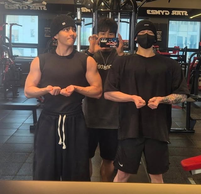 BTS'in Taehyung ve Jungkook Yeni Fotoğrafları Yayınlandı