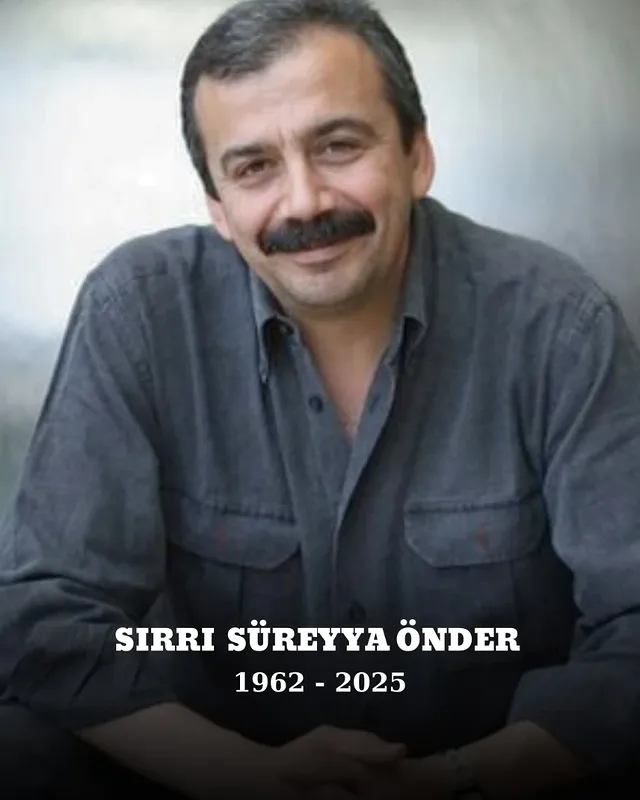 Sanatçı ve Yazıncı Sırrı Süreyya Önder Hayatını Kaybetti