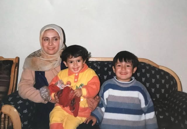 Mert Demir, Anneler Günü'nü Kutladı